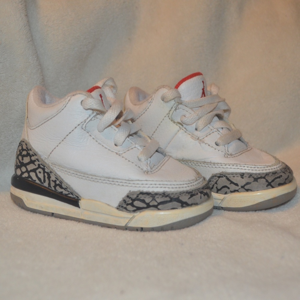 * Jordan 3 Infant/Toddler Shoes